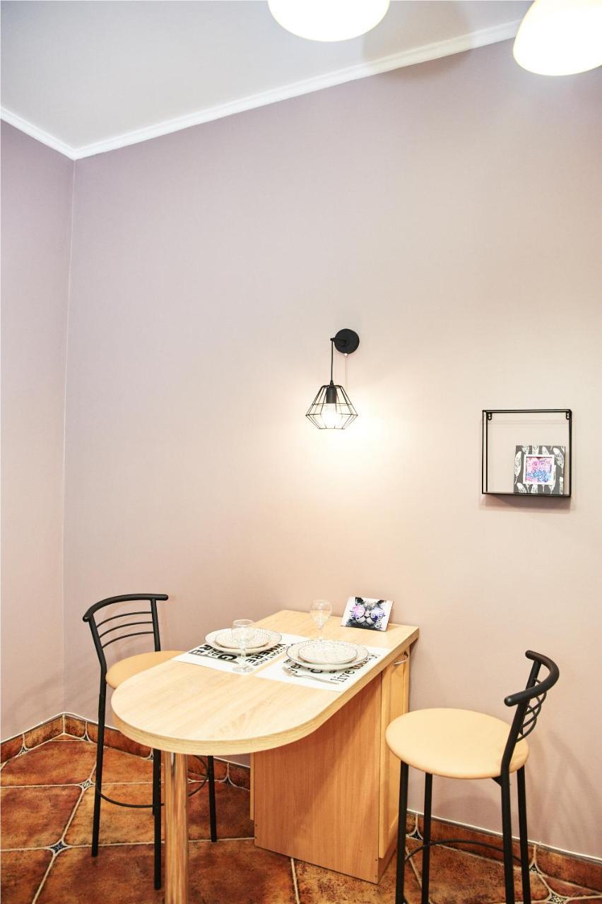 Designer Apartment In The Center Lviv Extérieur photo